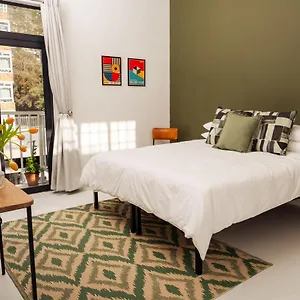 Foools - Trendy Available In The Heart Of Sea Point! Hostel